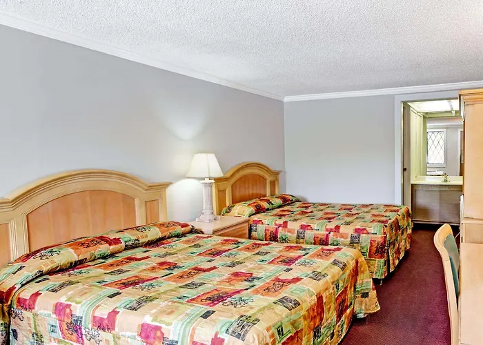 Knights Inn Austell