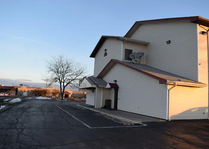 Super 8 By Wyndham Saginaw