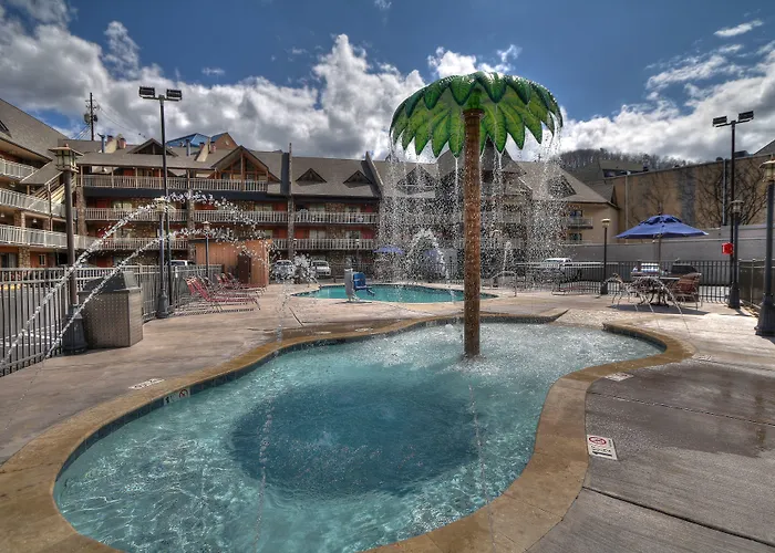Crossroads Inn & Suites
