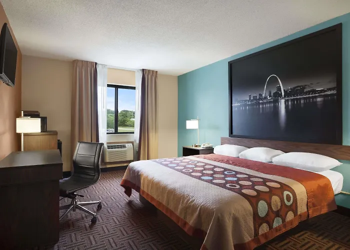 Super 8 By Wyndham Collinsville St. Louis