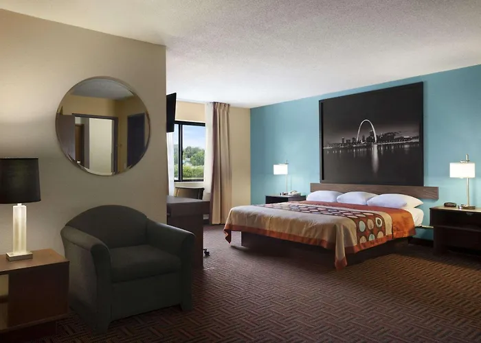 Super 8 By Wyndham Collinsville St. Louis