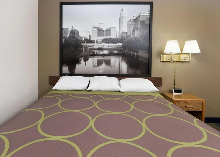 Super 8 By Wyndham Columbus