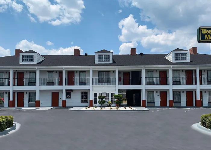 Western Motel Fitzgerald