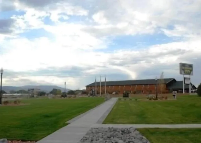 Beartooth Inn