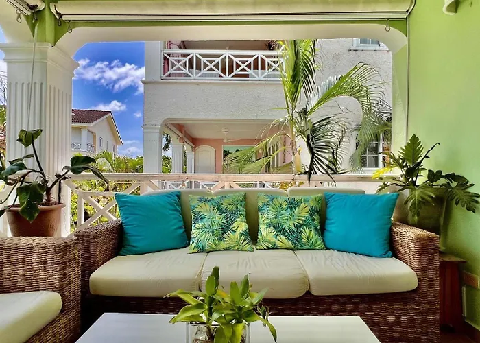 Superbe 2Bd Apt In Gated Community 2 Steps From Everything- Playa Popi