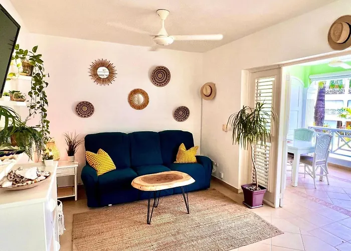 Superbe 2Bd Apt In Gated Community 2 Steps From Everything- Playa Popi