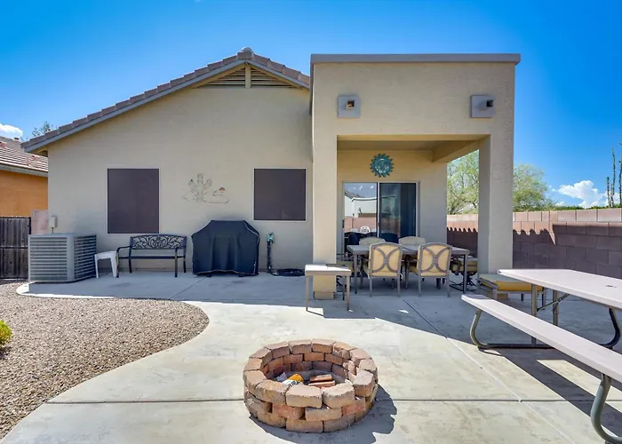 Step-Free Sahuarita Retreat! Patio + Pool Access