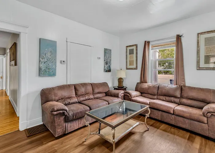 2Nd Base Apt 1 All Star Baseball Rentals