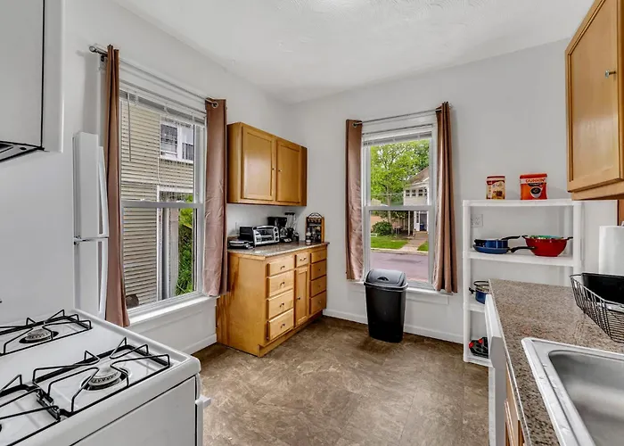 2Nd Base Apt 1 All Star Baseball Rentals