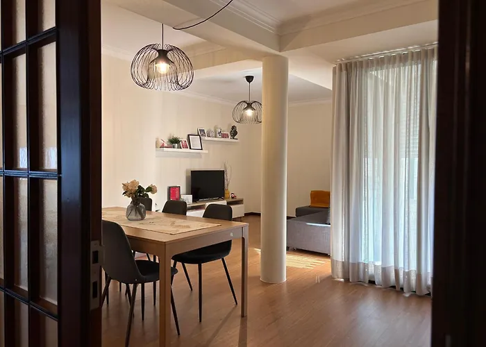 B Apartamentos Castelo
