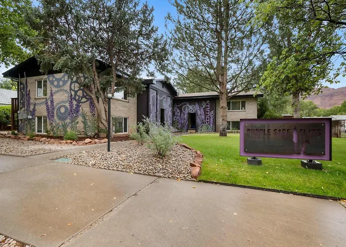 Downtown Cozy Home Base - Purple Sage 7