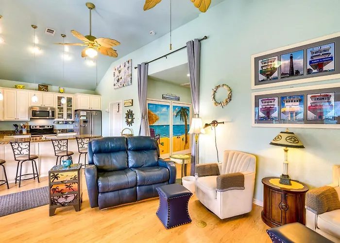 Ocean-View Balcony! Coastal Haven In Crystal Beach