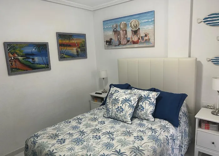 Precioso Duplex Con Piscina, En 1ª Linea De Playa