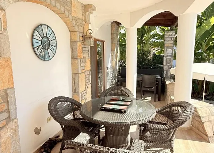 Stunning Villa Ahmet In Dalyan