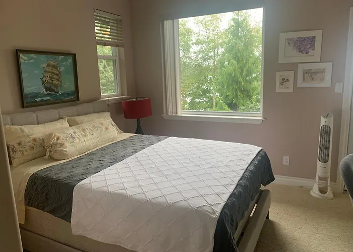 Shoreside Private Room
