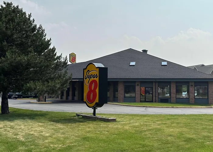 Super 8 By Wyndham Green Bay I-43 Bus. Park