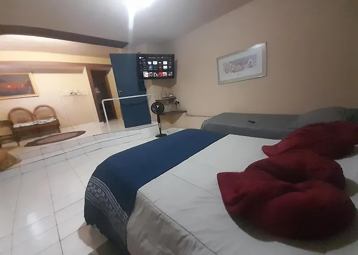 Lopez Village Guesthouse