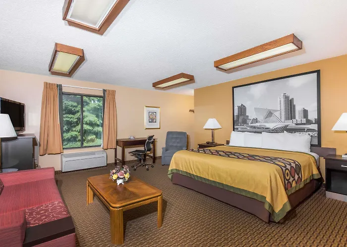 Super 8 By Wyndham Sun Prairie/Madison E