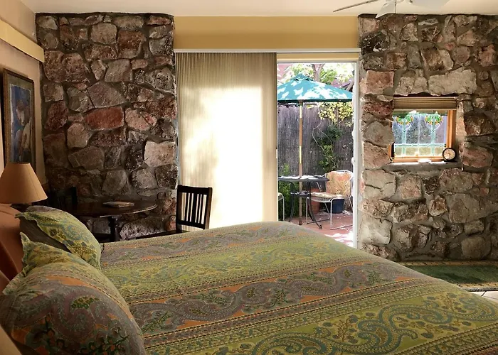 Peaceful Vacation Suite Rental Overlooking Mescal Canyon In Clarkdale, Arizona