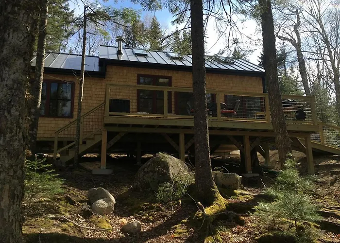 Secluded, Dog-Friendly Lakefront Cabin On Pristine Lake, Maine, For Wonderfully Romantic Getaways To Nature