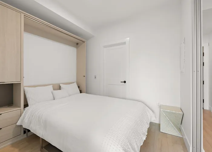 Brand New Suite Downtown Kelowna - Walk Everywhere!