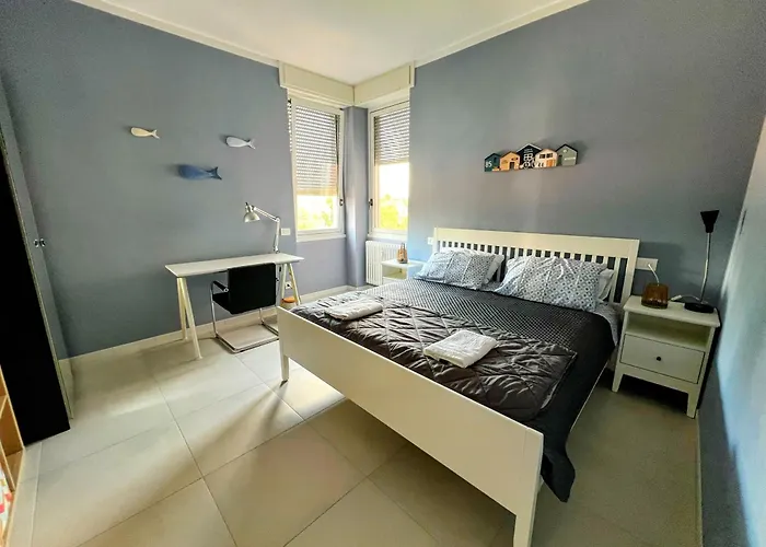 Angera Via Roma