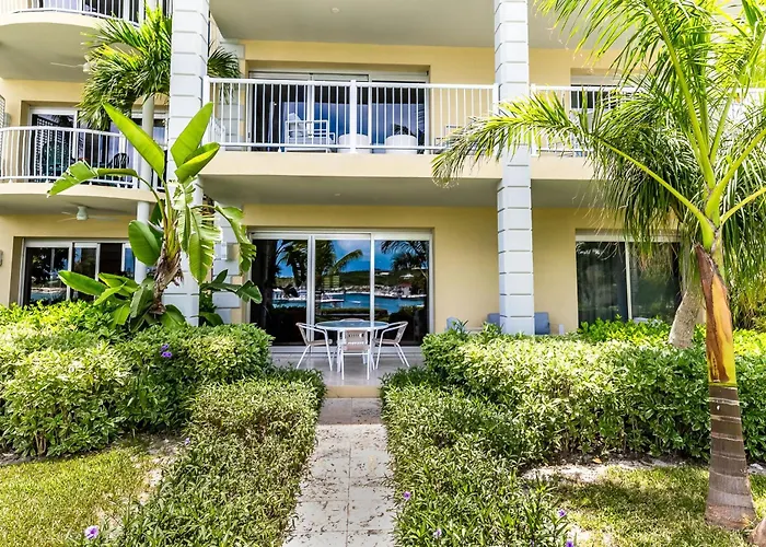 2 Bdrm Garden Marina View At The Yacht Club C4