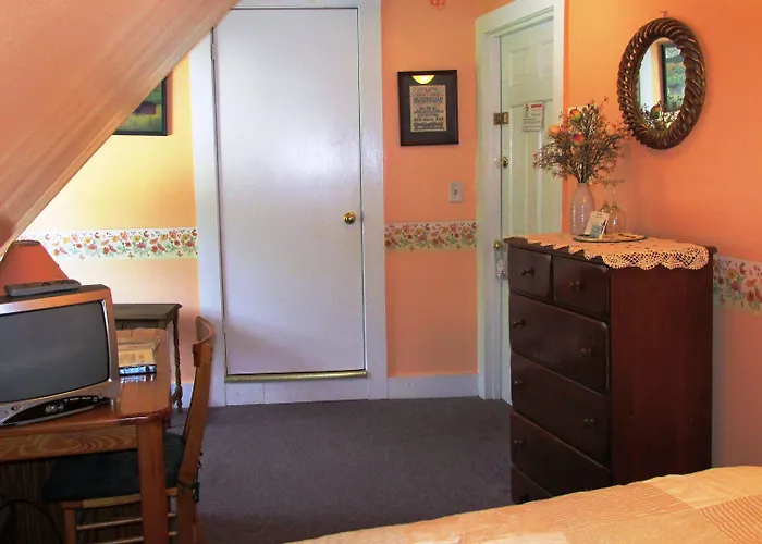 Cranmore Mountain Lodge Bed & Breakfast