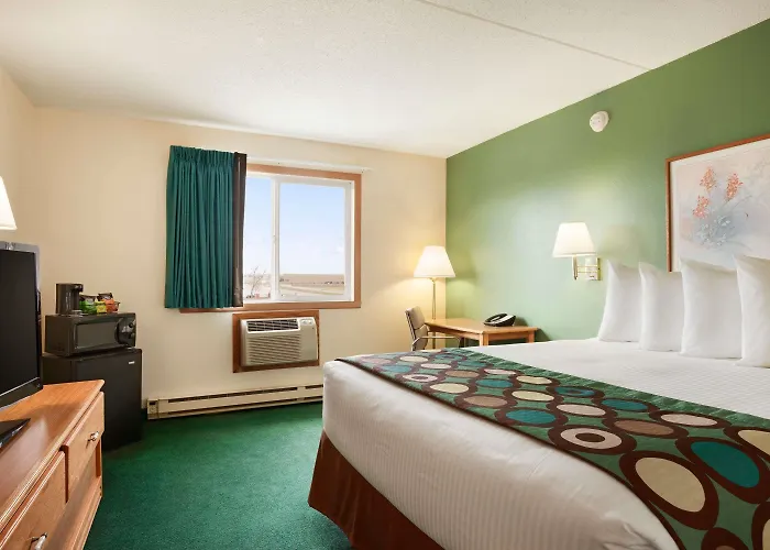 Super 8 By Wyndham West Fargo Main Ave Nd