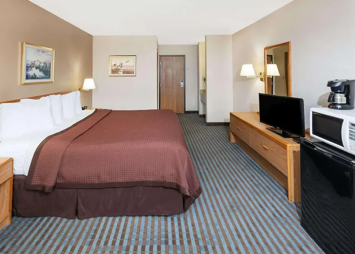 Days Inn By Wyndham Charleston