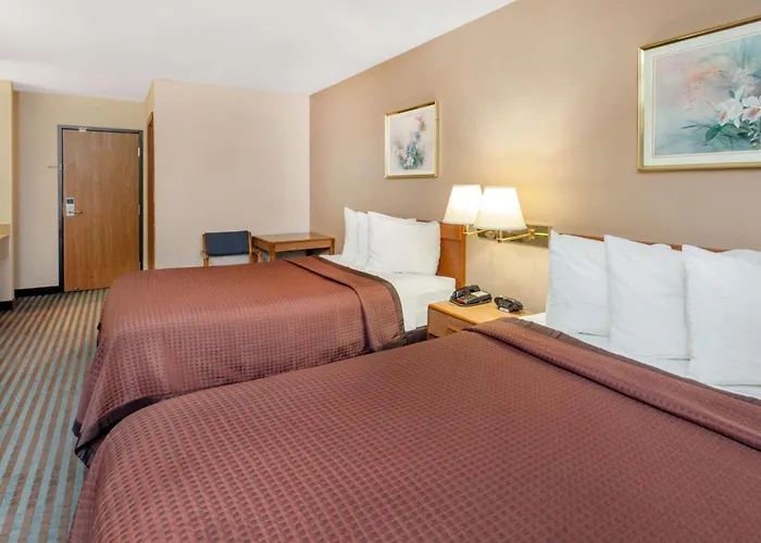Days Inn By Wyndham Charleston