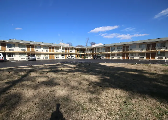 Royal Inn And Suites Charlotte Airport