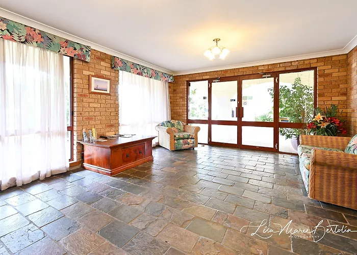 Narrandera Club Motor Inn