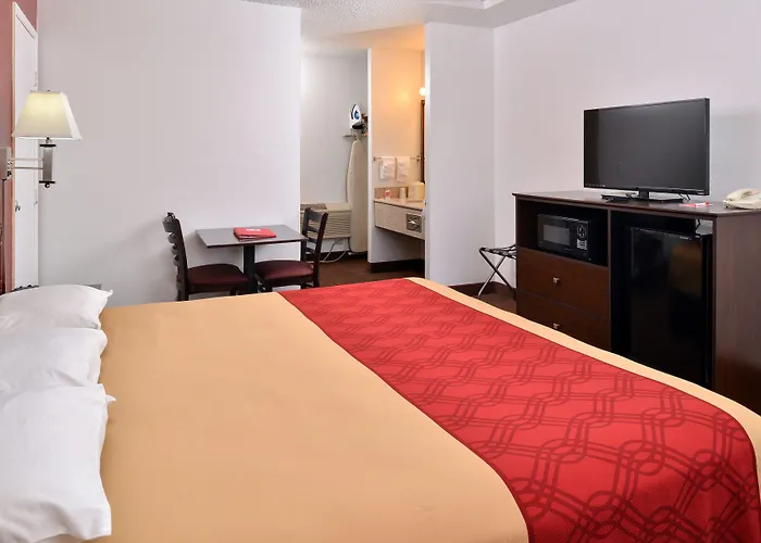 Bend Inn & Suites