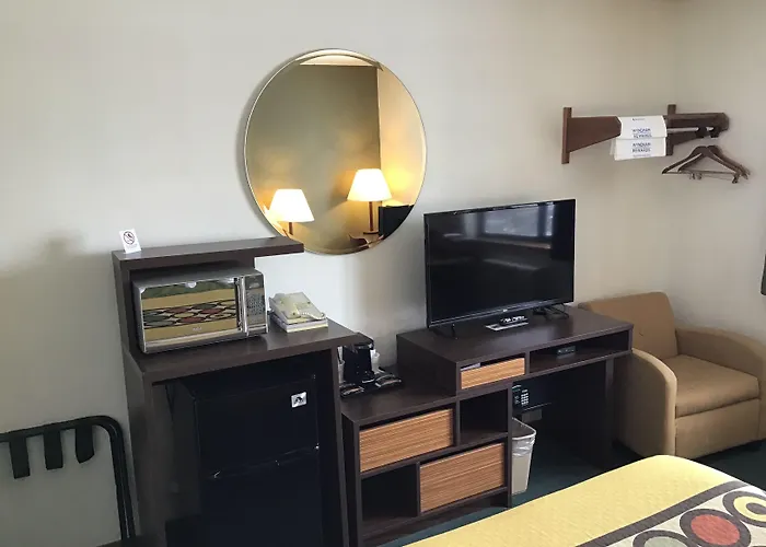 Super 8 By Wyndham Livingston Yellowstone