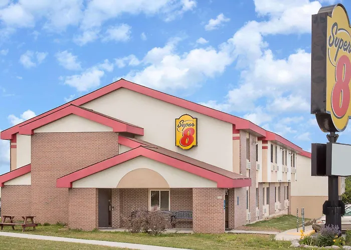 Super 8 By Wyndham Sheboygan Wi