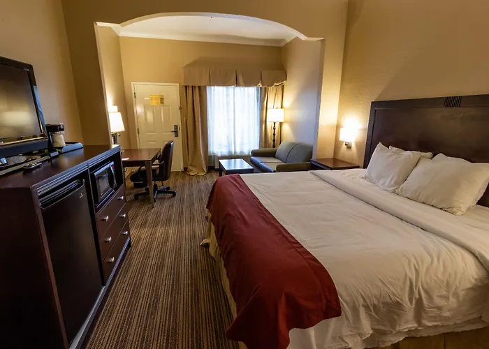 Baymont By Wyndham Crestview