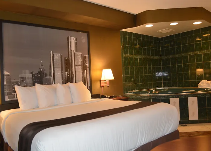 Super 8 By Wyndham Ambassador Bridge Windsor On