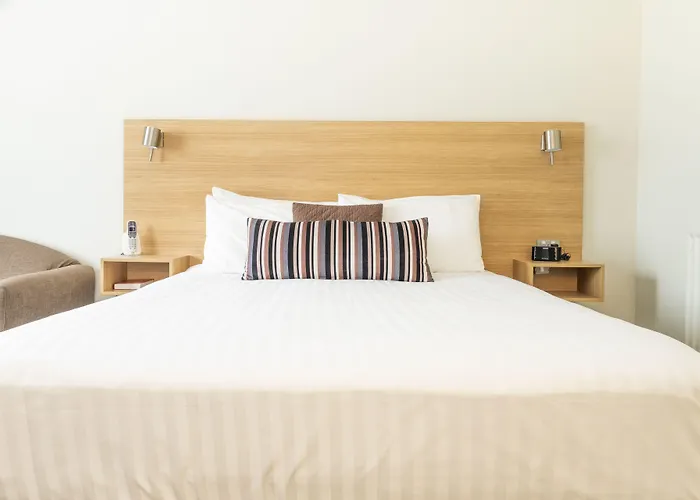 Posthouse Motor Lodge
