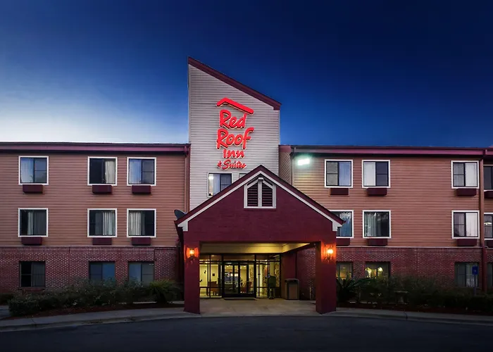 Red Roof Inn & Suites Savannah Airport
