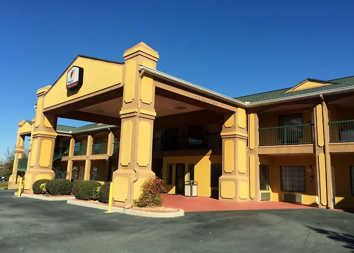 Peach State Inn & Suites