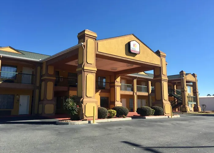 Peach State Inn & Suites