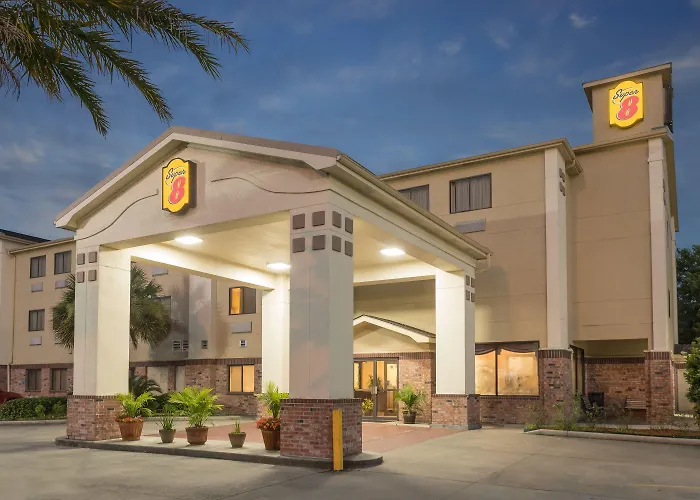 Super 8 By Wyndham Duson Lafayette West Area