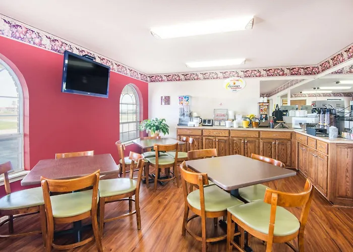 Super 8 By Wyndham Big Cabin/Vinita Area