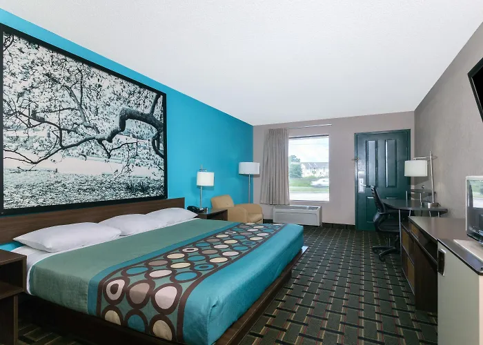 Super 8 By Wyndham Brunswick South I-95
