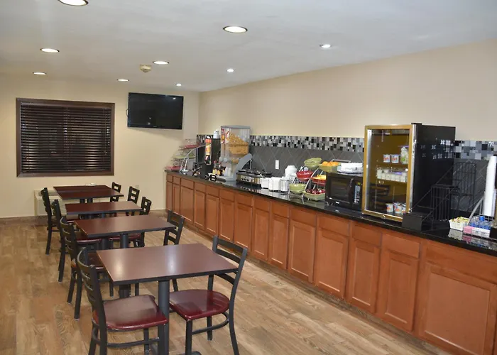 Super 8 By Wyndham Webster City Ia