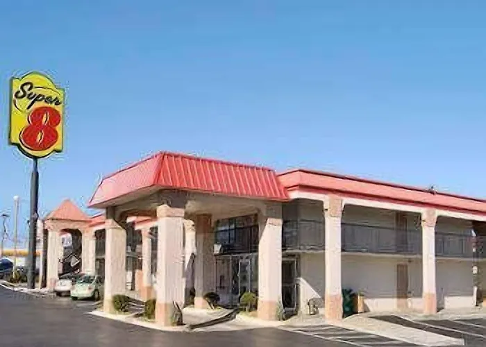 Super 8 By Wyndham Oklahoma Fairgrounds