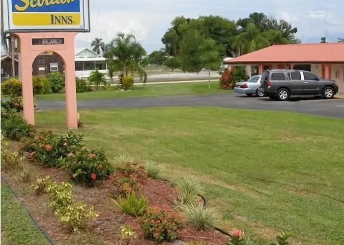 Scottish Inn - Okeechobee