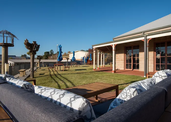 Bowen Inn Motel