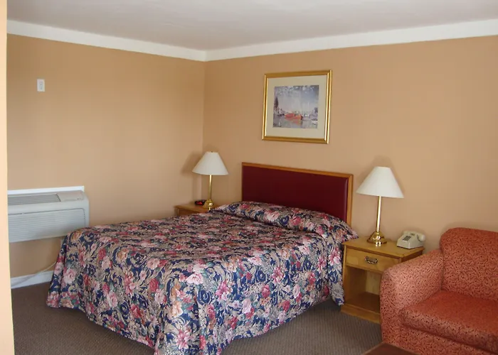 Royal Napanee Inn